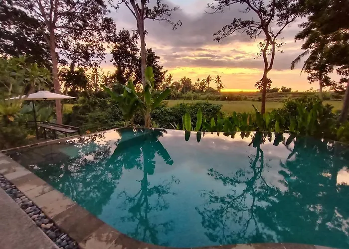 Uma Manyar Sunset